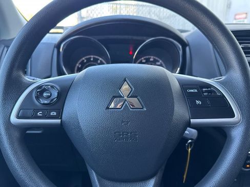 Used 2025 Mitsubishi Outlander Sport ES AWD/4WD image 22