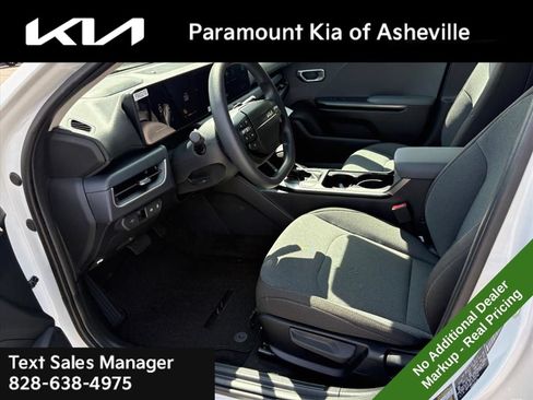 New 2026 Kia K4 FWD image 16