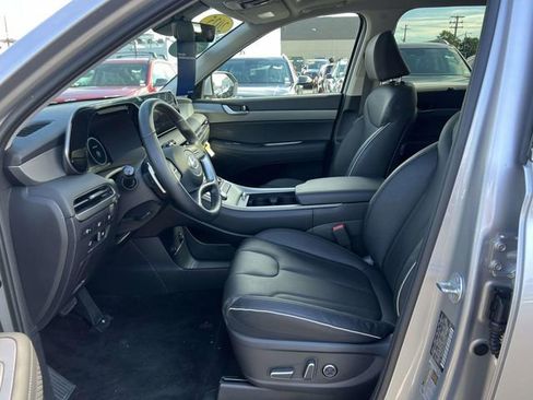 Certified 2025 Hyundai Palisade SEL image 15