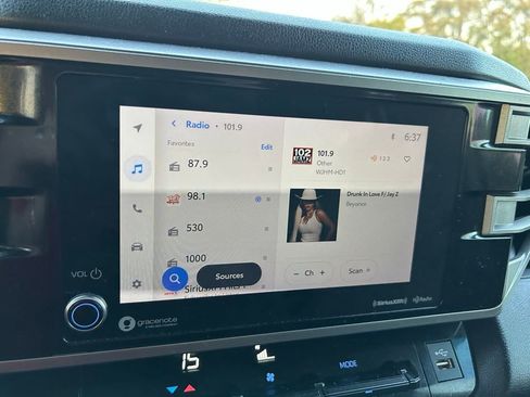 Used 2022 Toyota Tundra SR5 w/ SR5 Convenience Package image 22