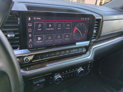 Used 2025 GMC Sierra 2500 SLE image 26