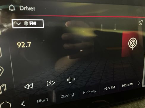 Used 2024 GMC Sierra 2500 AT4 w/ AT4 Premium Plus Package image 28