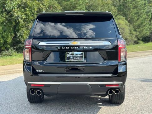 Used 2024 Chevrolet Suburban High Country image 21