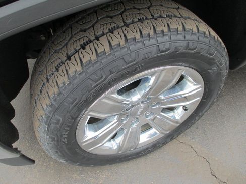 Used 2018 GMC Sierra 1500 SLT image 12