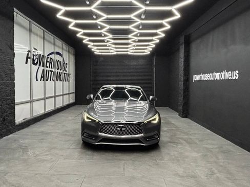 Used 2017 INFINITI Q60 3.0t w/ Cargo Package RWD image 15