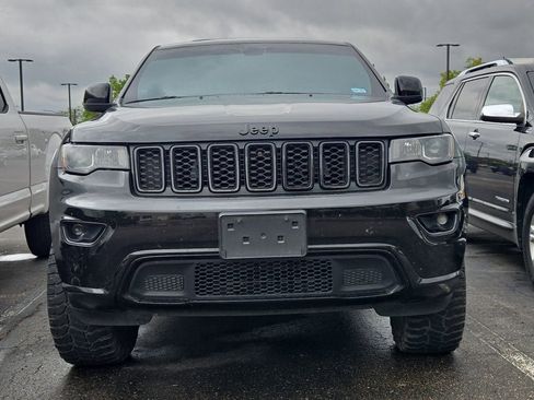 Used 2021 Jeep Grand Cherokee Laredo X AWD/4WD image 2