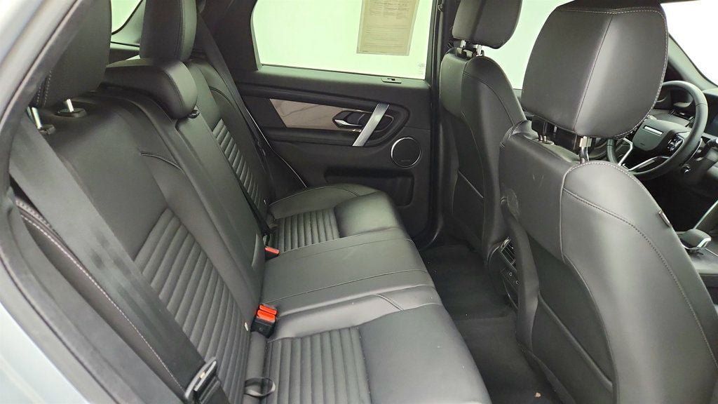 Used 2025 Land Rover Discovery Sport Dynamic SE AWD/4WD image 25