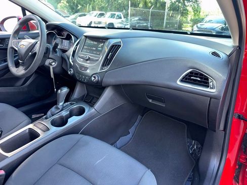 Used 2016 Chevrolet Cruze LT FWD image 19