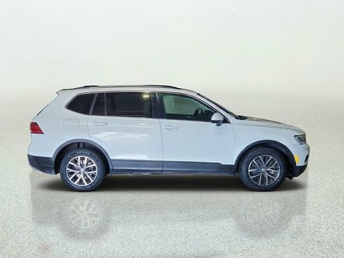 Used 2019 Volkswagen Tiguan SE FWD image 2