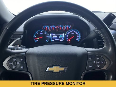 Used 2018 Chevrolet Suburban LT AWD/4WD image 3