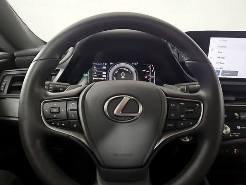 Used 2025 Lexus ES 300h w/ Premium Package image 21