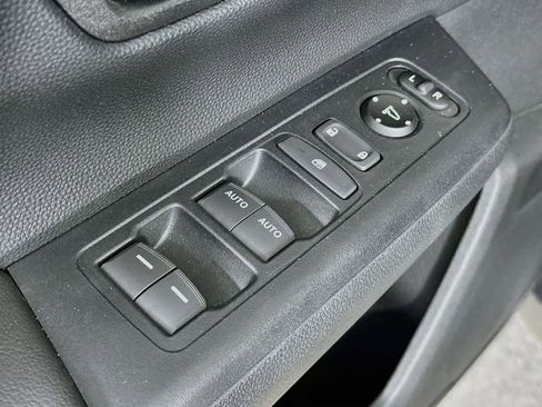 Used 2025 Honda CR-V EX image 28