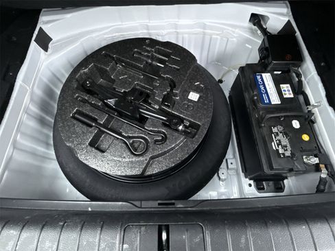 Used 2019 Genesis G80 3.8 image 41