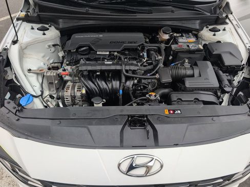 Certified 2023 Hyundai Elantra Limited w/ Cargo Package FWD image 23