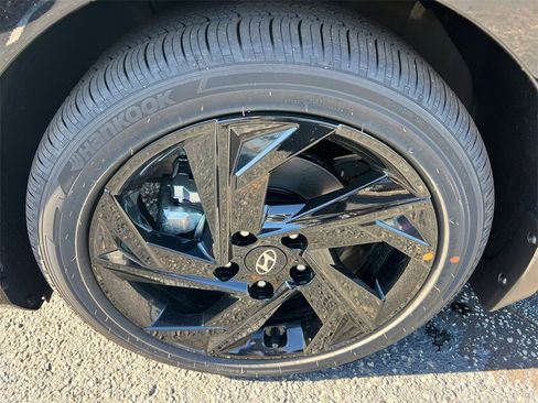 New 2026 Hyundai Elantra Sport image 11