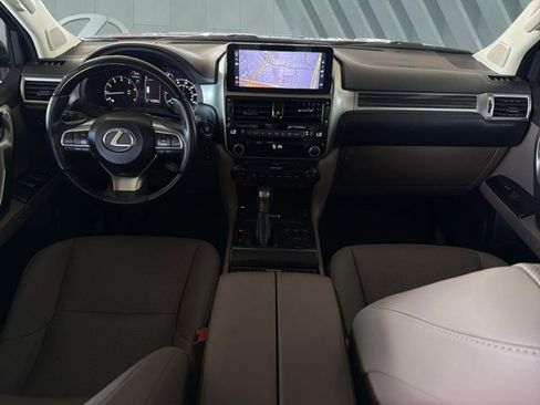 Certified 2022 Lexus GX 460 Premium w/ Premium Package AWD/4WD image 13