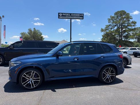 Used 2022 BMW X5 sDrive40i w/ M Sport Package RWD image 1