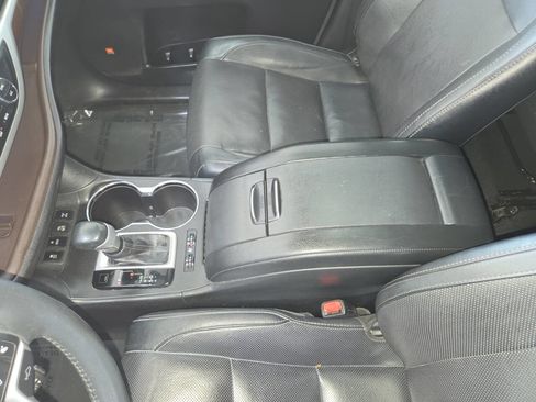 Used 2016 Toyota Highlander Limited w/ Driver Technology Package AWD/4WD image 17
