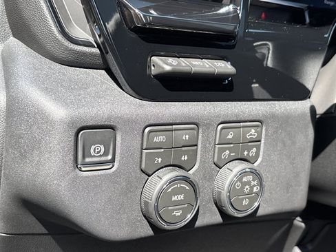 New 2026 Chevrolet Silverado 2500 ZR2 w/ LPO, Dark Essentials Package AWD/4WD image 28