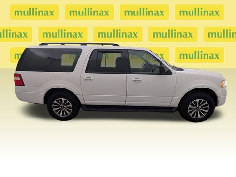 Used 2015 Ford Expedition EL XLT image 2