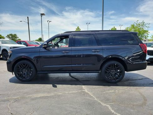 New 2026 Ford Expedition Max Platinum w/ Stealth Performance Package AWD/4WD image 7