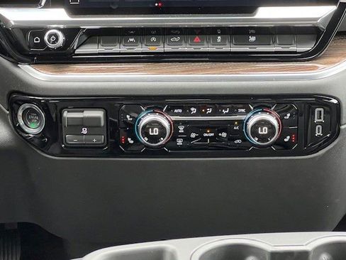 New 2026 GMC Sierra 1500 Elevation AWD/4WD image 24