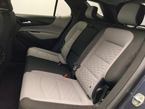 Used 2019 Chevrolet Equinox LT image 18