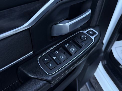 Used 2024 RAM 3500 SLT w/ Quick Order Package 2YG SLT image 39