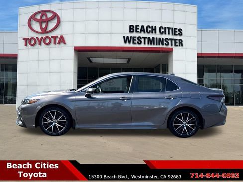 Certified 2024 Toyota Camry SE FWD image 7