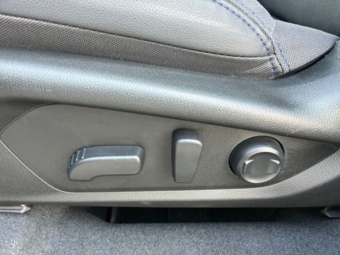 Used 2025 Subaru Forester Premium w/ Convenience Package #1 image 25