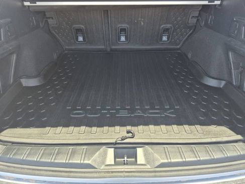 Used 2025 Subaru Outback Premium w/ Popular Package #1A AWD/4WD image 23