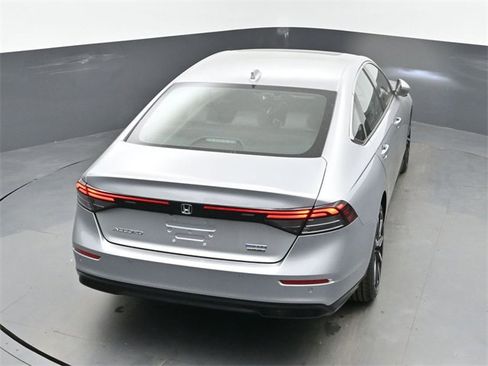 Used 2025 Honda Accord Touring image 37