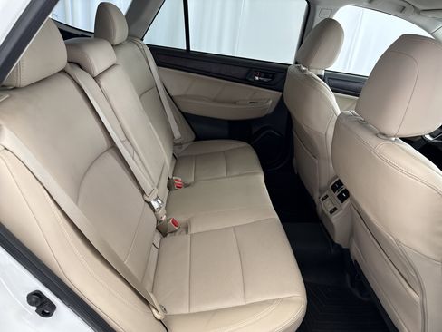 Used 2019 Subaru Outback 3.6R Limited image 15
