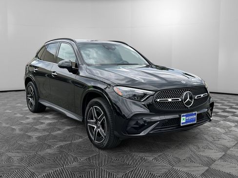 Used 2025 Mercedes-Benz GLC 300 4MATIC image 7