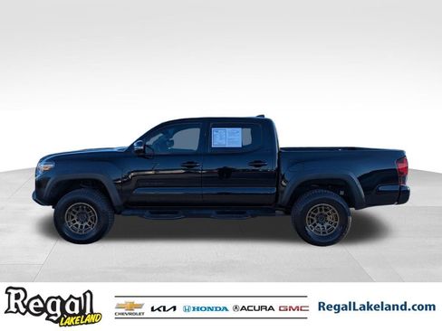 Used 2022 Toyota Tacoma SR5 w/ Trail Edition image 5