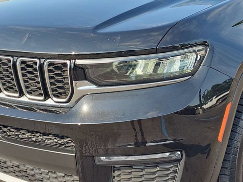 Used 2022 Jeep Grand Cherokee L Limited RWD image 31