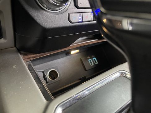 Used 2016 Ford F150 Lariat w/ Equipment Group 501A Mid image 33