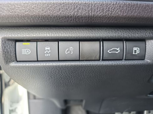 Used 2025 Toyota Camry XSE image 25