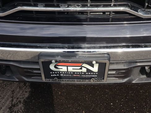 Used 2025 GMC Sierra 1500 SLT AWD/4WD image 29