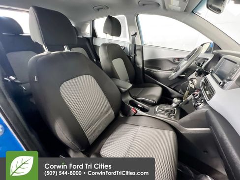 Used 2019 Hyundai Kona SE AWD/4WD image 17