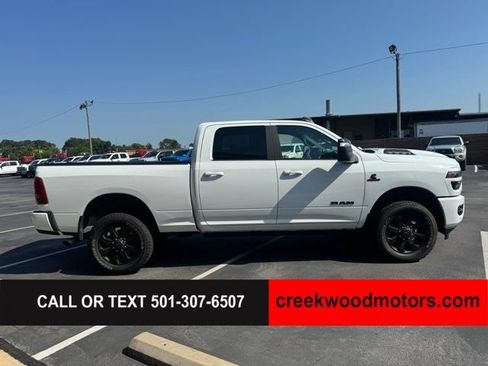 Used 2025 RAM 2500 Laramie AWD/4WD image 7