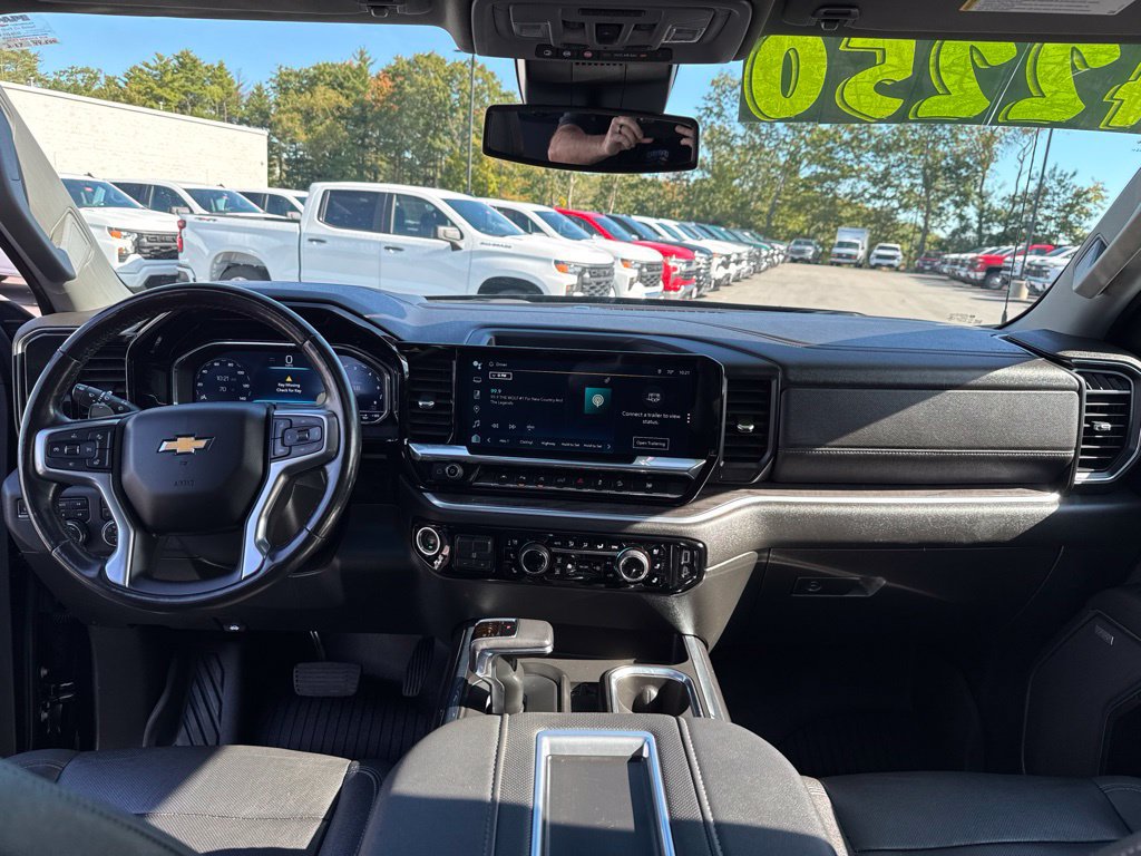 Used 2022 Chevrolet Silverado 1500 LTZ w/ LTZ Premium Package AWD/4WD image 26