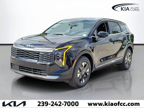 New 2026 Kia Sportage LX FWD image 3
