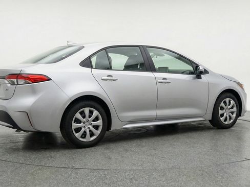 Used 2025 Toyota Corolla LE FWD image 7