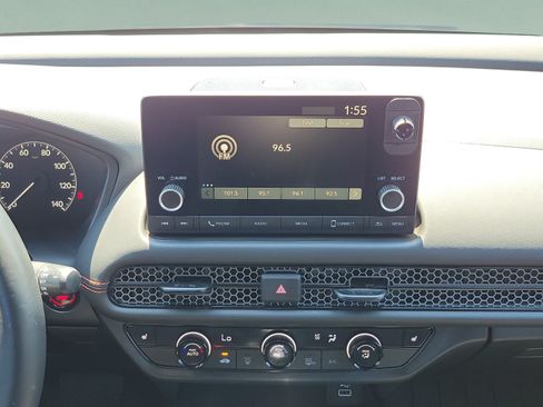Used 2025 Honda HR-V Sport image 13