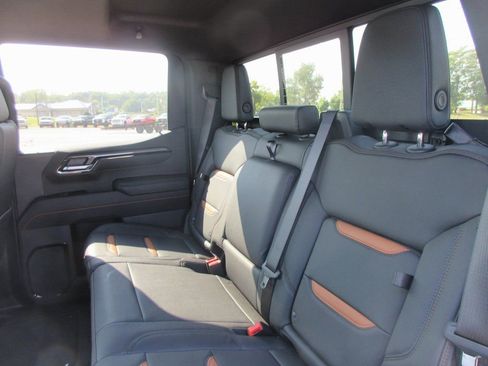 New 2026 GMC Sierra 1500 AT4 w/ AT4 Premium Package image 17