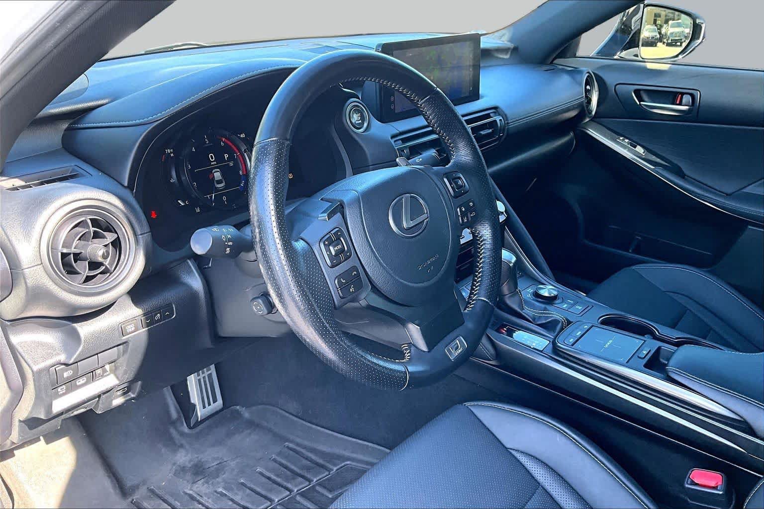 Used 2023 Lexus IS 500 RWD image 17