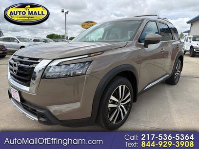 Used 2025 Nissan Pathfinder Platinum w/ Cargo Package