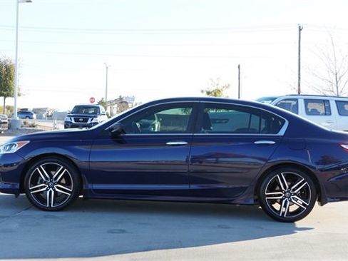 Used 2017 Honda Accord Sport Special Edition image 6