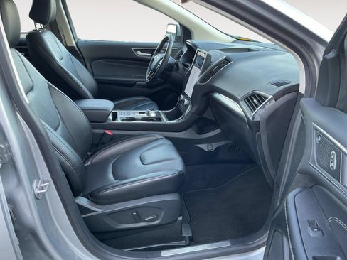 Used 2022 Ford Edge Titanium AWD/4WD image 15